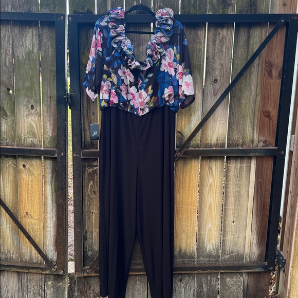 Adrianna Papell Off Shoulder Ruffled Neck 3/4 Sleeve Floral Print, size 24W - Picture 7 of 10